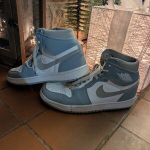 Nike High-Top Sneakers in Blue and White Size 8 Mens